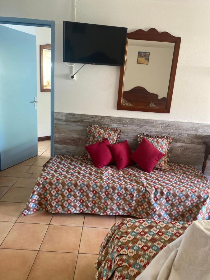 Le Mahogany Rouge Otel Sainte-Anne Dış mekan fotoğraf