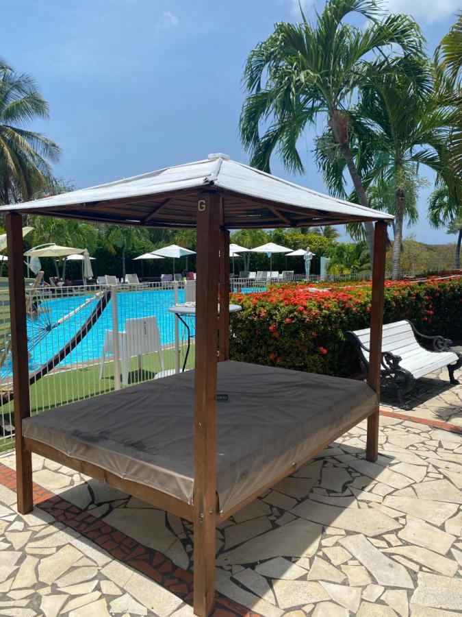Le Mahogany Rouge Otel Sainte-Anne Dış mekan fotoğraf